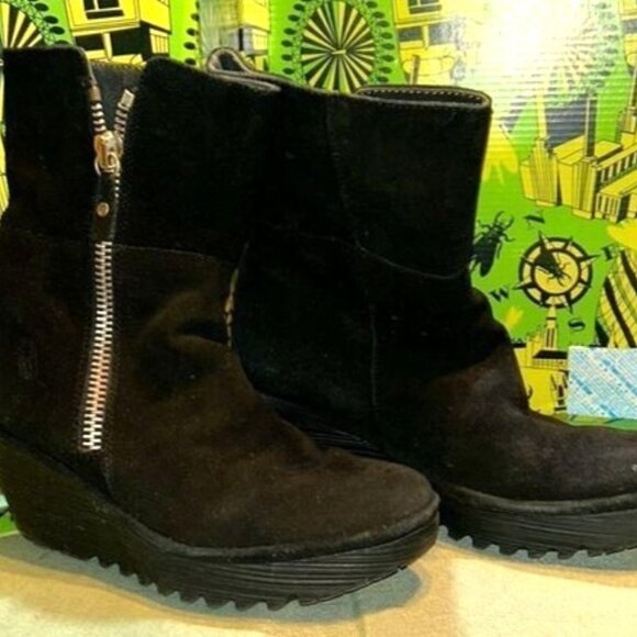 Fly London Black Suede Wedge Ankle Boots With Side Zipper - Picture 1 of 8
